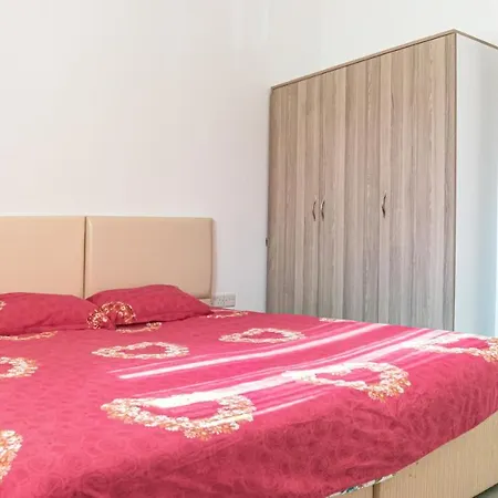 Separated Comfortable Lapta-sel Apartment *