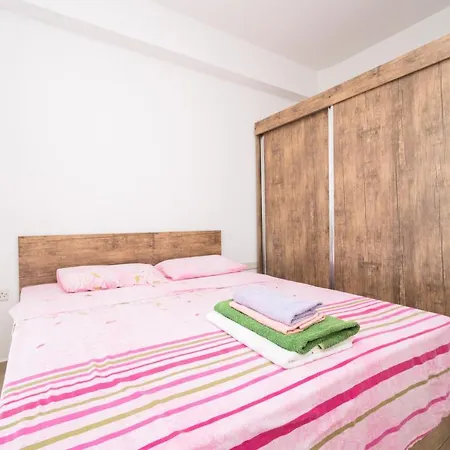 Separated Comfortable Lapta-sel Apartment